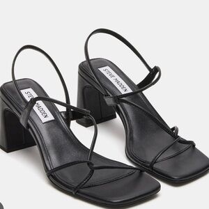 STEVE MADDEN - Valora Block Heel in Black